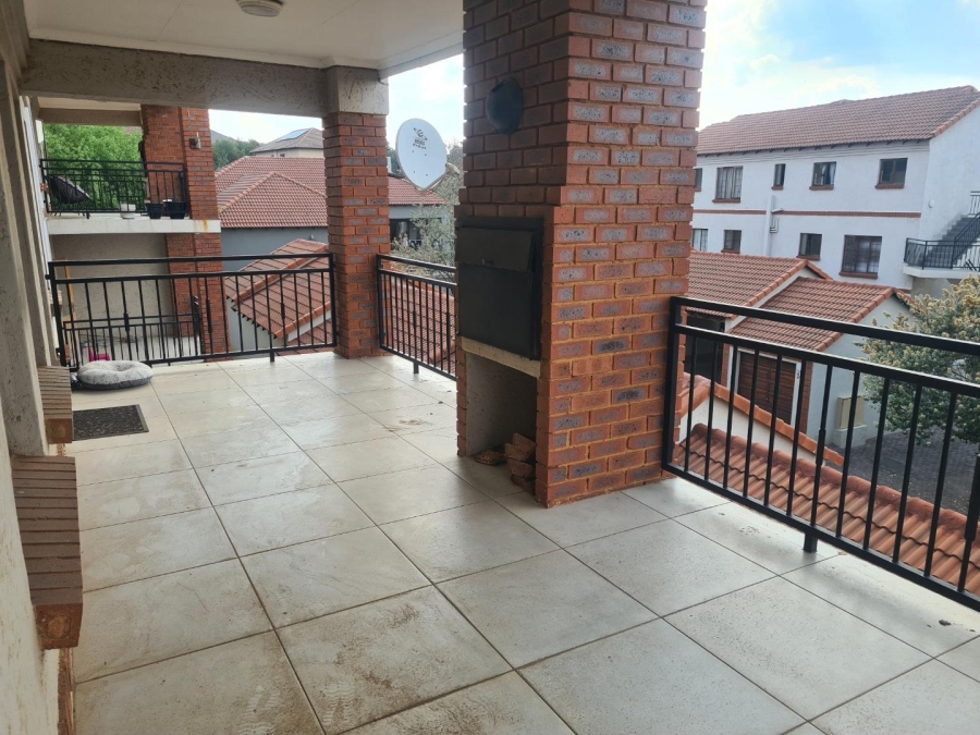 To Let 3 Bedroom Property for Rent in Country View Estate Gauteng