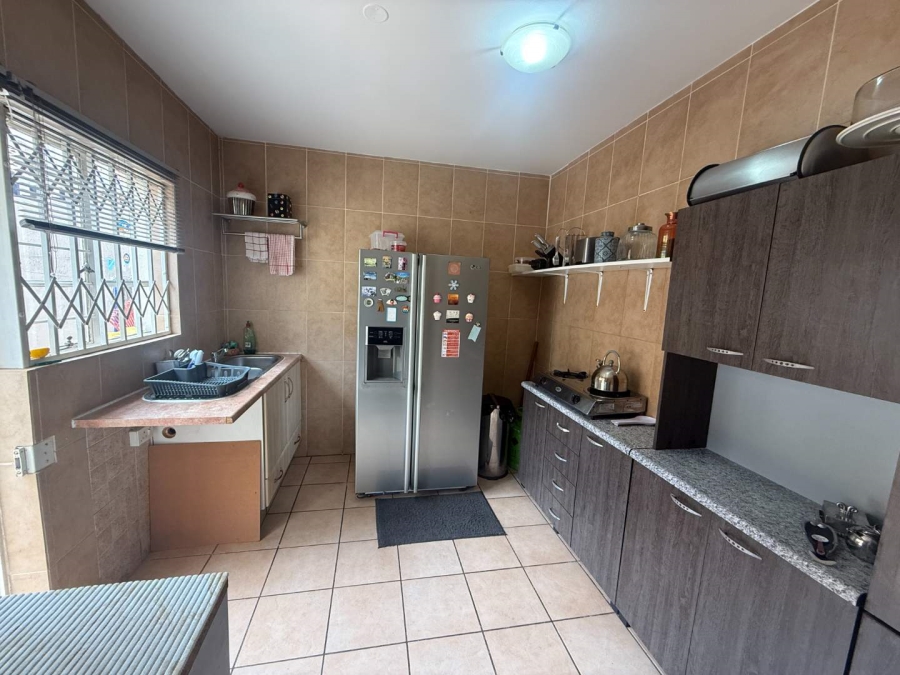 2 Bedroom Property for Sale in Fairland Gauteng