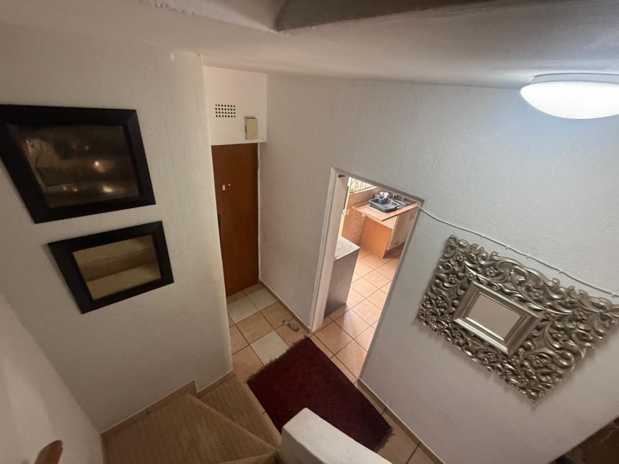 2 Bedroom Property for Sale in Fairland Gauteng