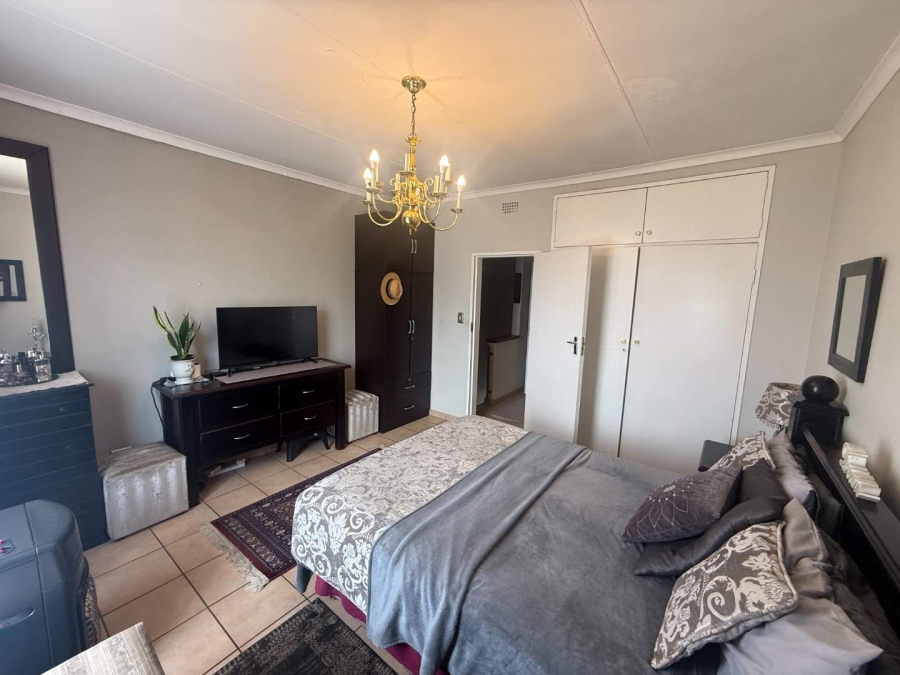 2 Bedroom Property for Sale in Fairland Gauteng
