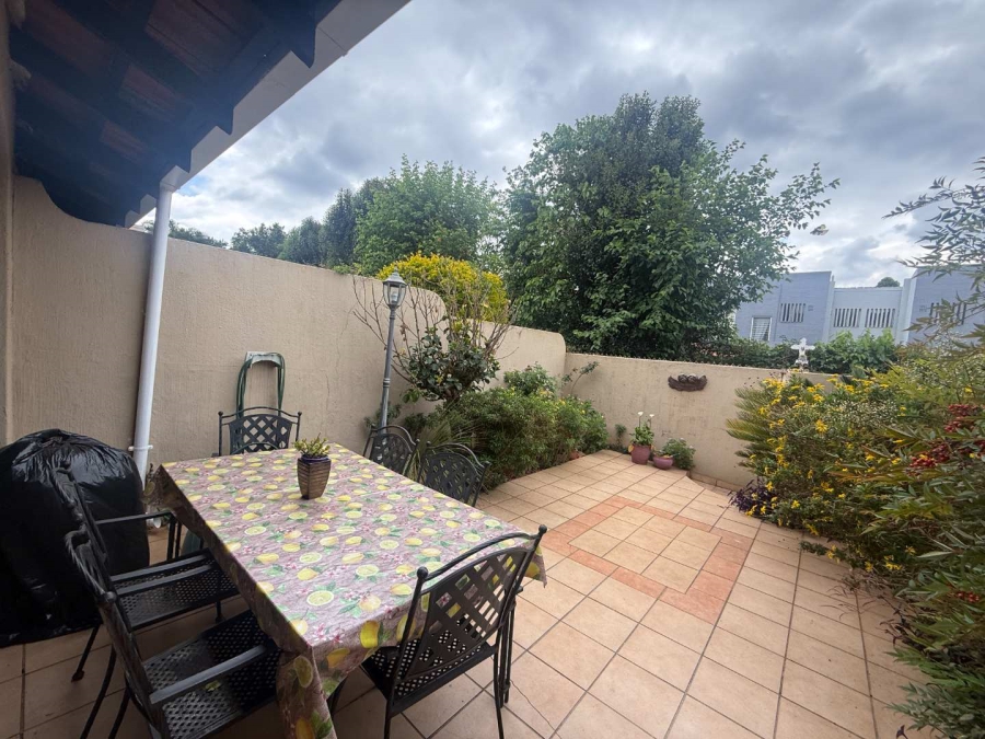 2 Bedroom Property for Sale in Fairland Gauteng