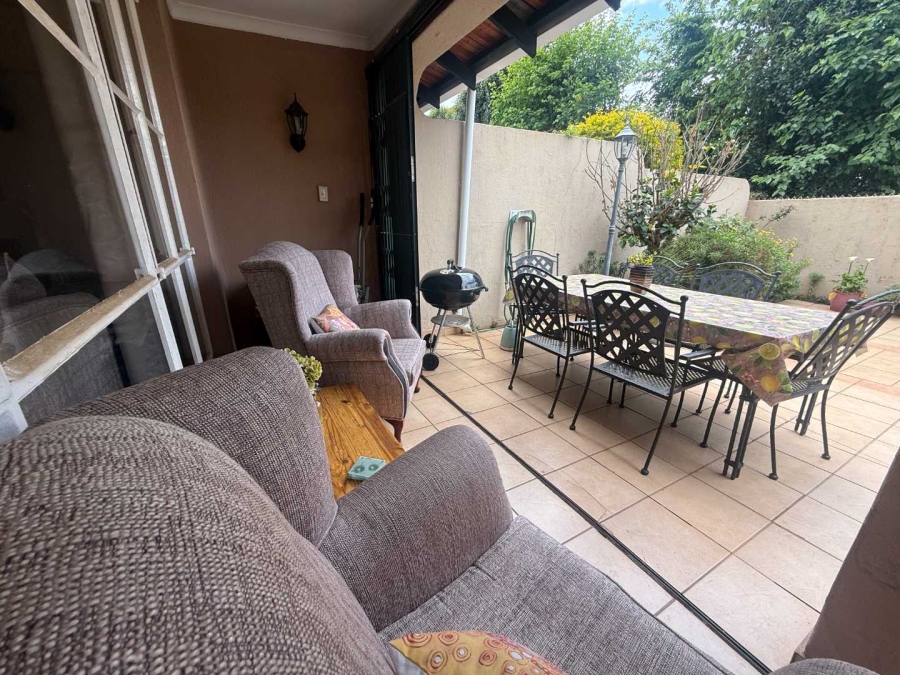 2 Bedroom Property for Sale in Fairland Gauteng