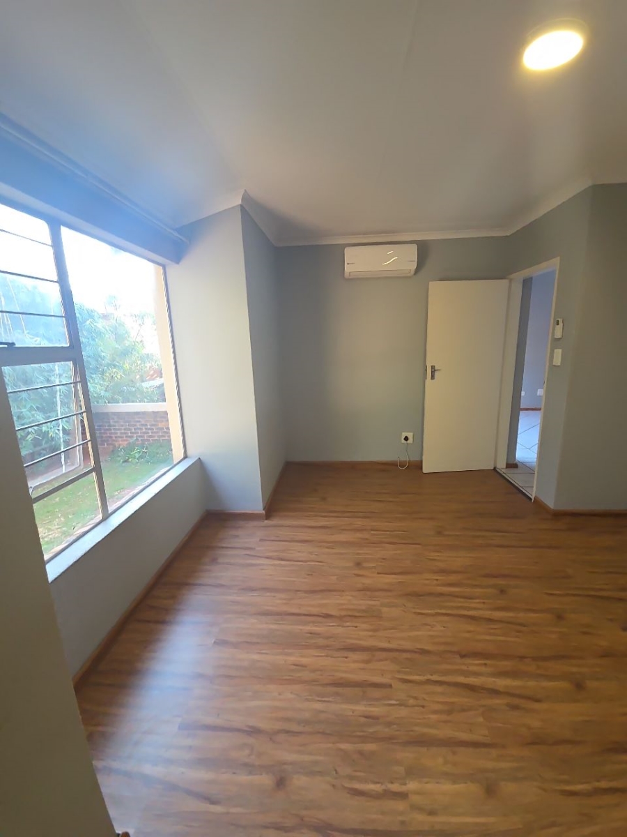 2 Bedroom Property for Sale in Weltevreden Park Gauteng