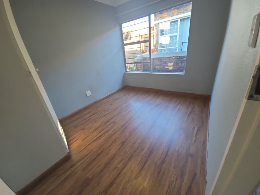 2 Bedroom Property for Sale in Weltevreden Park Gauteng
