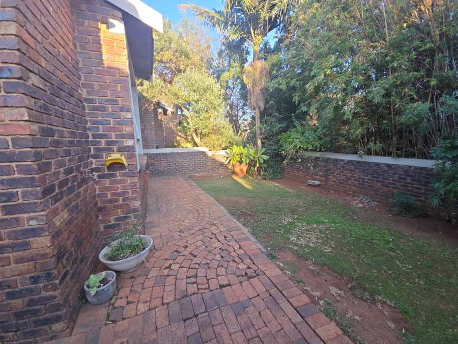 2 Bedroom Property for Sale in Weltevreden Park Gauteng