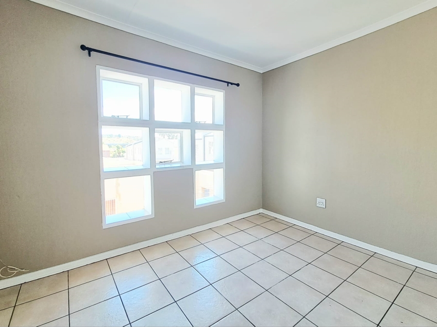 2 Bedroom Property for Sale in New Redruth Gauteng