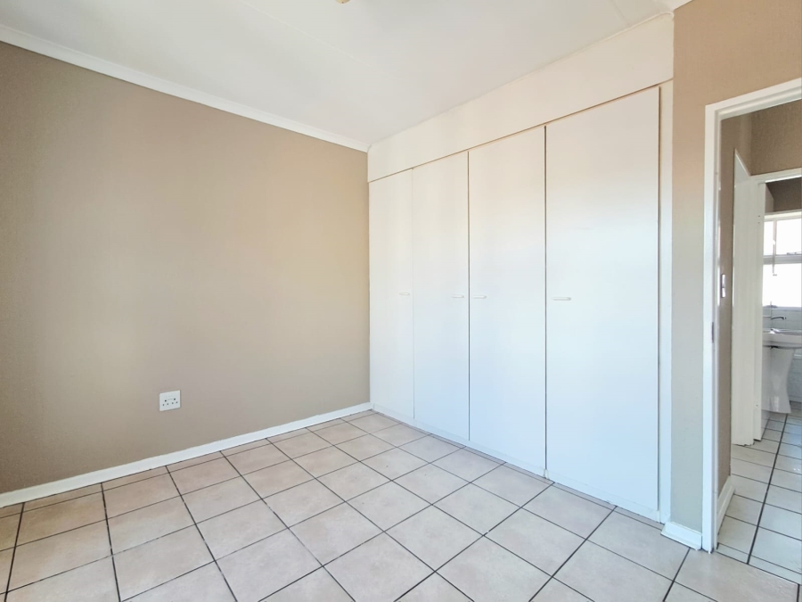 2 Bedroom Property for Sale in New Redruth Gauteng