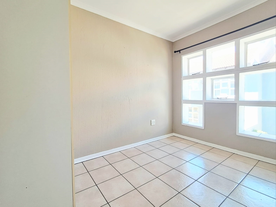 2 Bedroom Property for Sale in New Redruth Gauteng