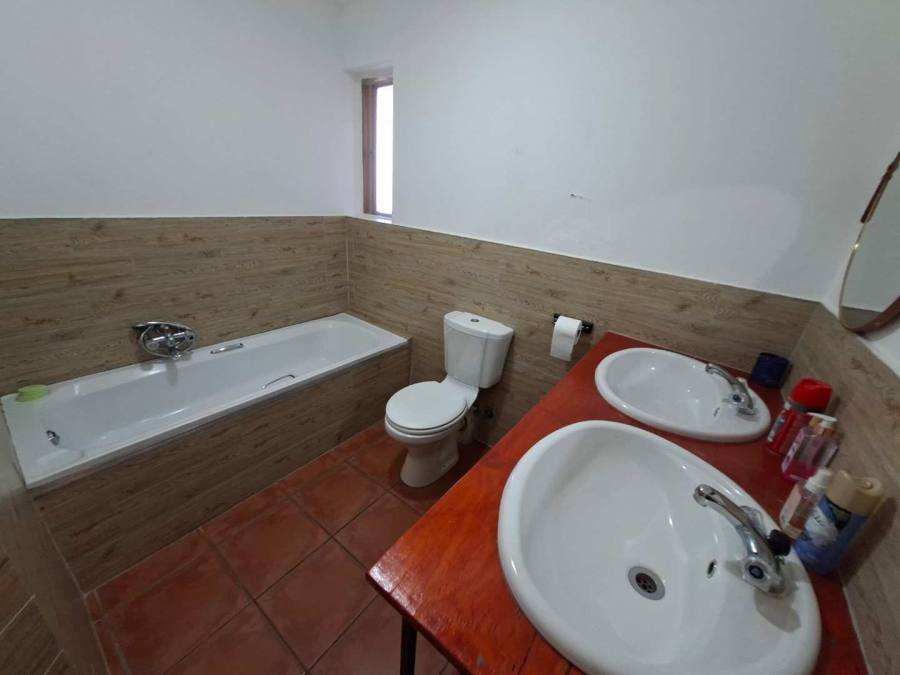 To Let 2 Bedroom Property for Rent in Northcliff Gauteng
