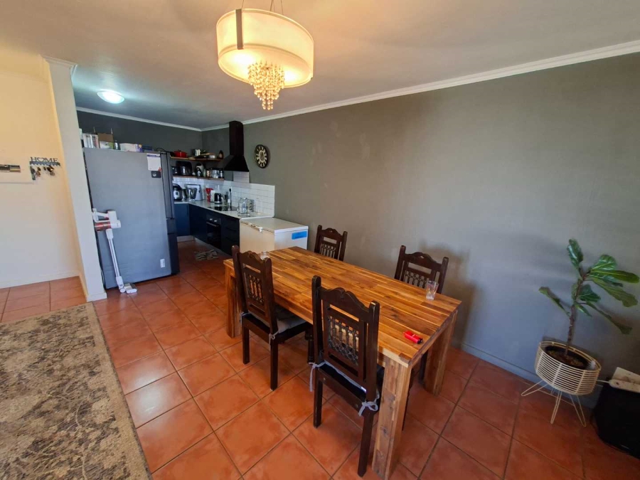 To Let 2 Bedroom Property for Rent in Northcliff Gauteng