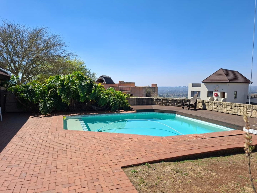 To Let 2 Bedroom Property for Rent in Northcliff Gauteng