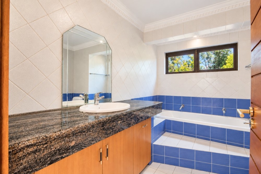 4 Bedroom Property for Sale in Dainfern Golf Estate Gauteng