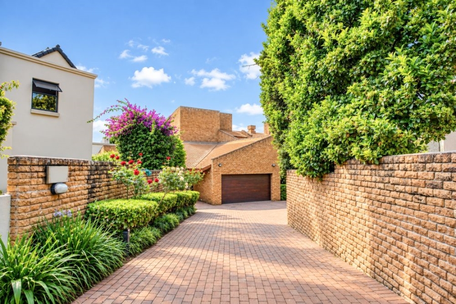 4 Bedroom Property for Sale in Dainfern Golf Estate Gauteng