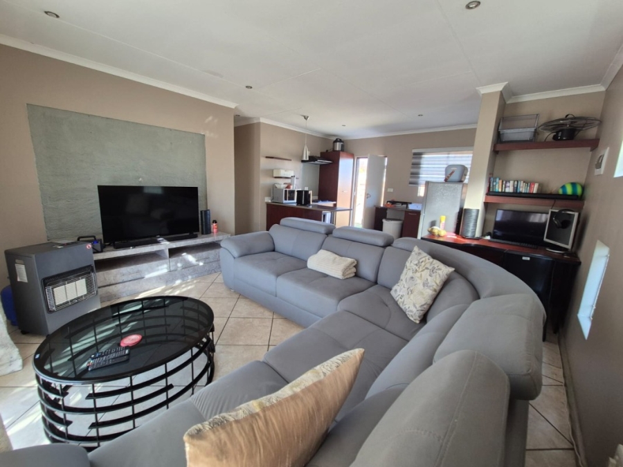 3 Bedroom Property for Sale in Albemarle Gauteng