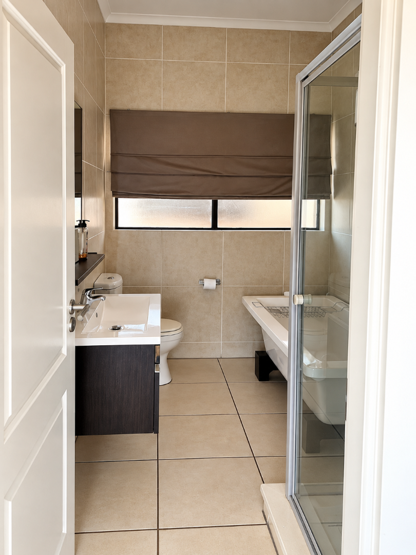 To Let 1 Bedroom Property for Rent in Modderfontein Gauteng