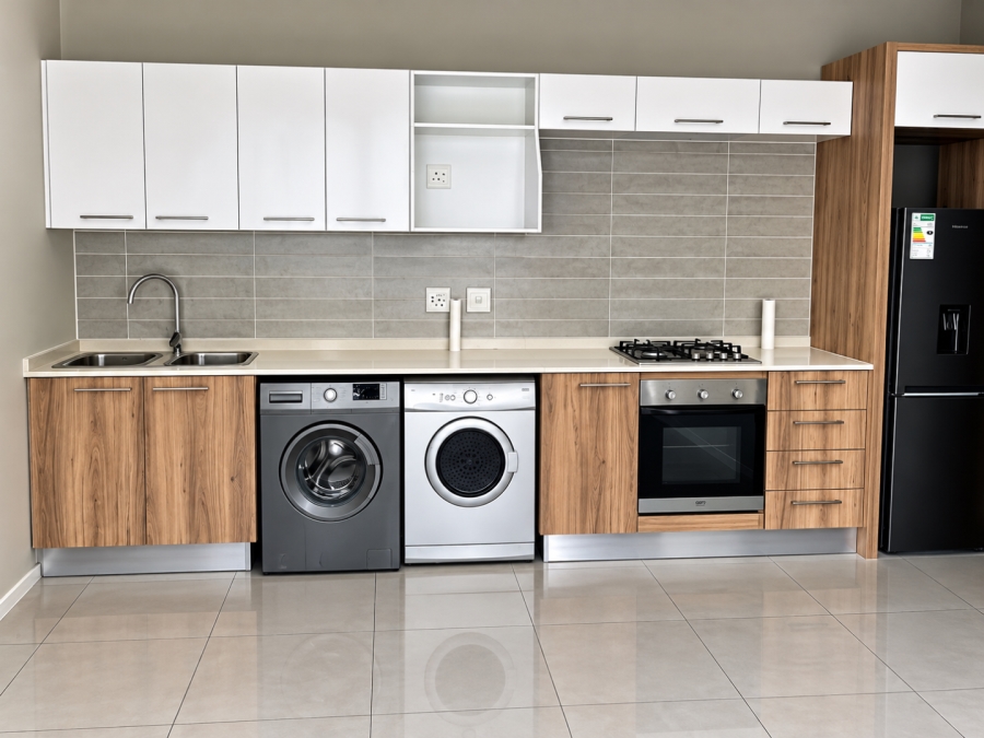 To Let 1 Bedroom Property for Rent in Modderfontein Gauteng