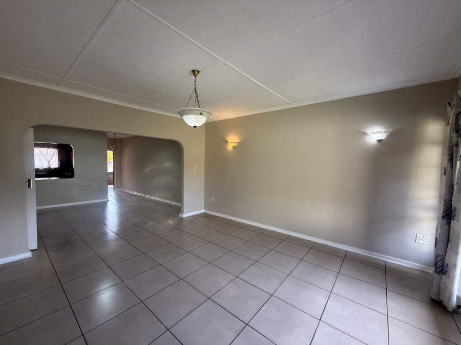 To Let 2 Bedroom Property for Rent in Florida Gauteng