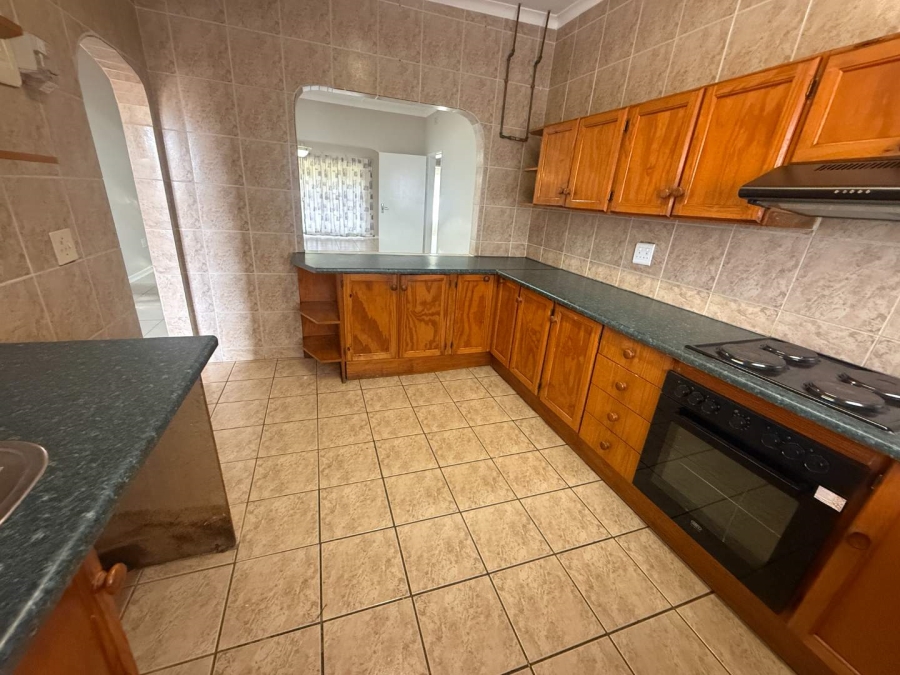 To Let 2 Bedroom Property for Rent in Florida Gauteng
