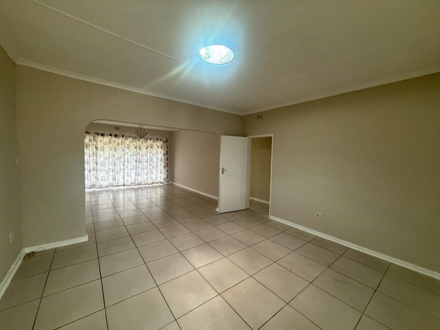 To Let 2 Bedroom Property for Rent in Florida Gauteng