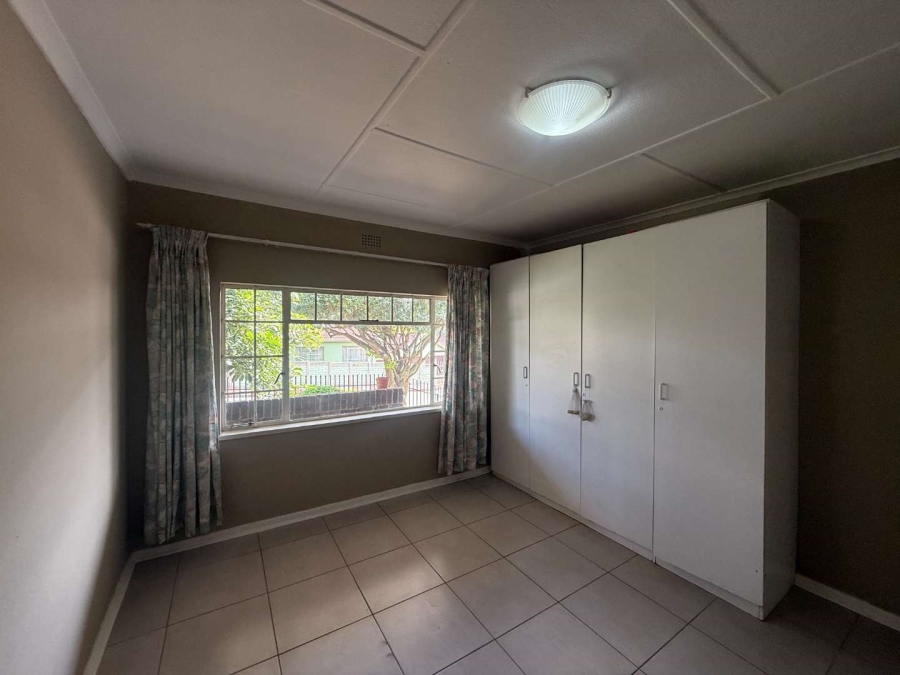 To Let 2 Bedroom Property for Rent in Florida Gauteng