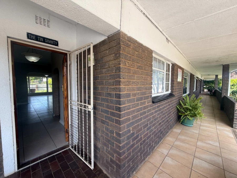To Let 2 Bedroom Property for Rent in Florida Gauteng