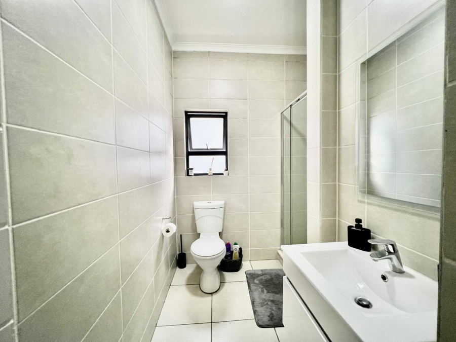 1 Bedroom Property for Sale in Linbro Park Gauteng