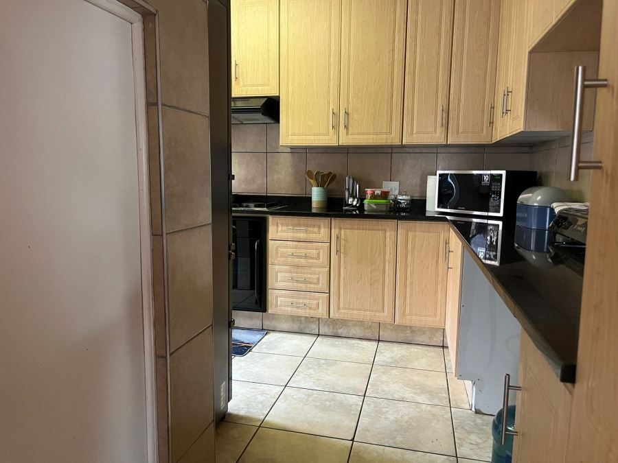 To Let 3 Bedroom Property for Rent in Northcliff Ext 15 Gauteng