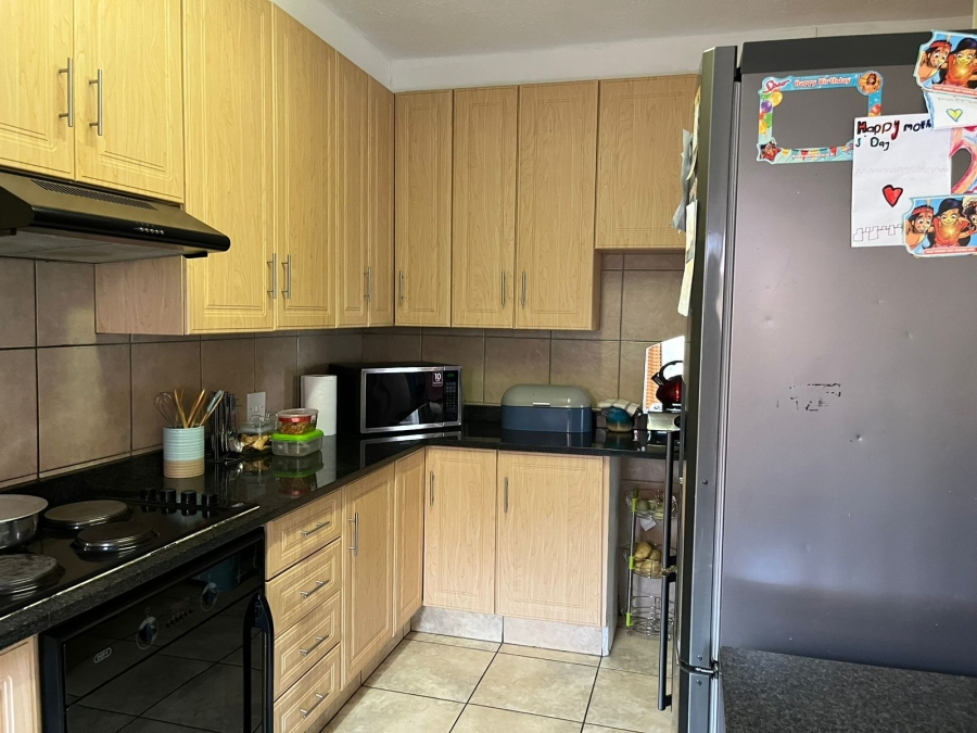 To Let 3 Bedroom Property for Rent in Northcliff Ext 15 Gauteng