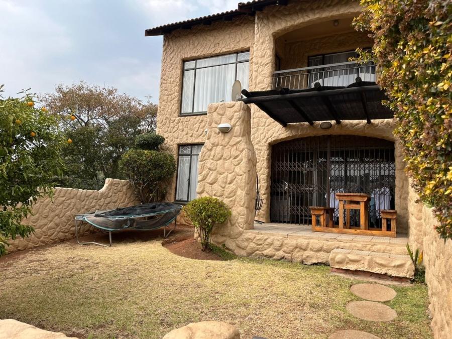 To Let 3 Bedroom Property for Rent in Northcliff Ext 15 Gauteng