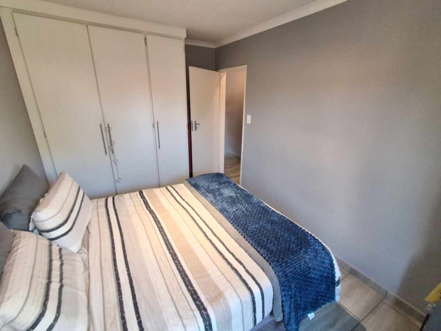 3 Bedroom Property for Sale in Die Hoewes Gauteng