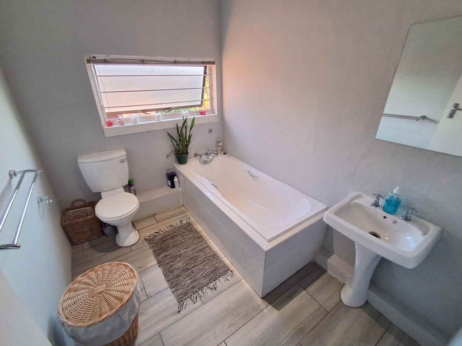 3 Bedroom Property for Sale in Die Hoewes Gauteng