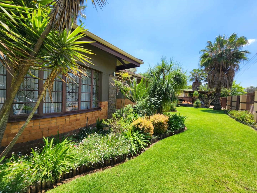 3 Bedroom Property for Sale in Eloffsdal Gauteng