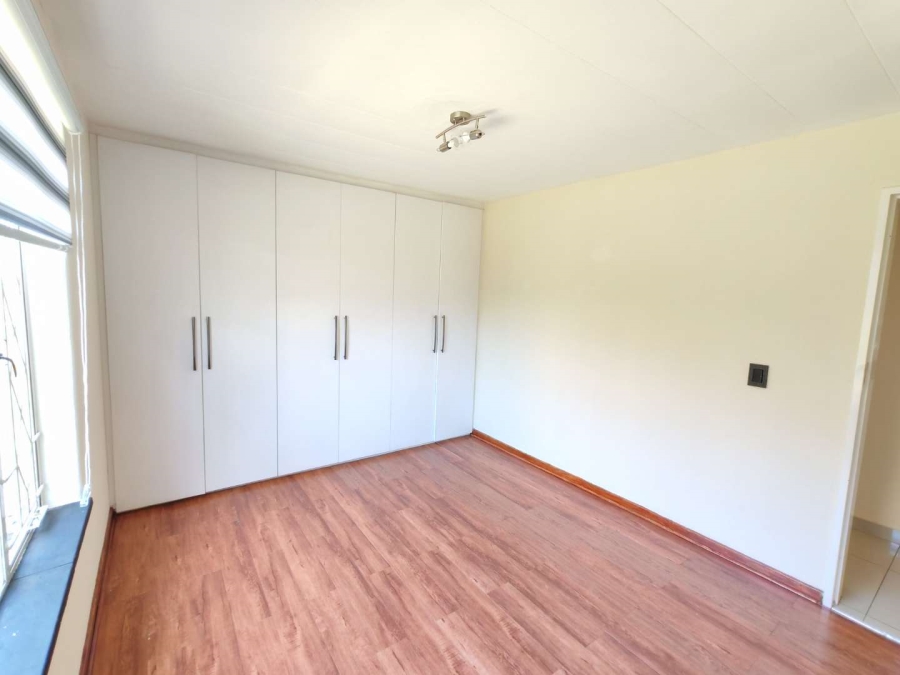 3 Bedroom Property for Sale in Bassonia Gauteng