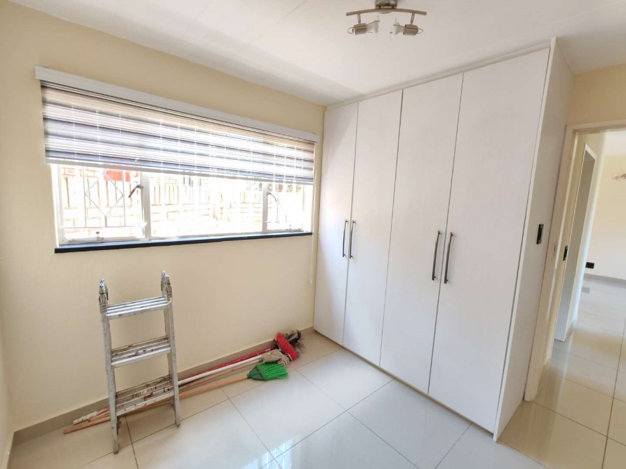 3 Bedroom Property for Sale in Bassonia Gauteng