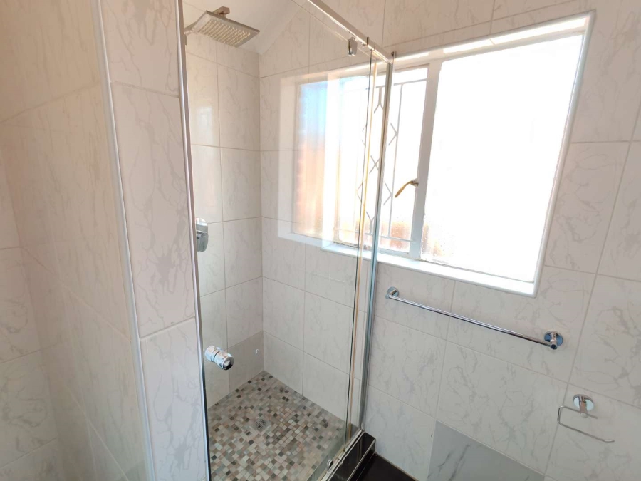 3 Bedroom Property for Sale in Bassonia Gauteng