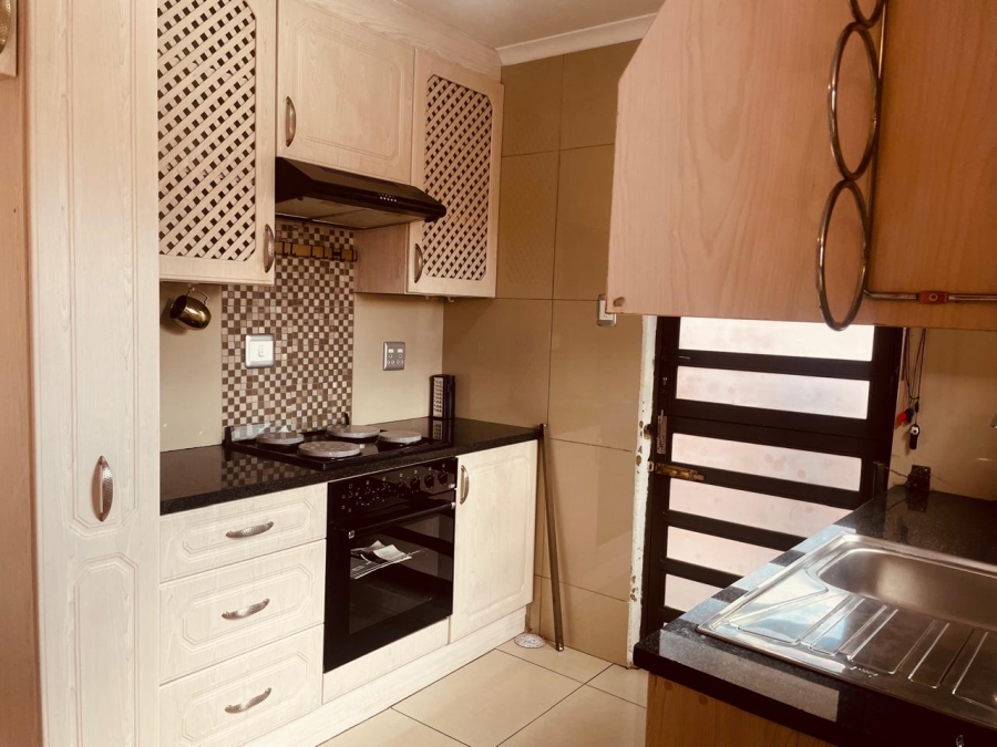 3 Bedroom Property for Sale in Roodekop Gauteng
