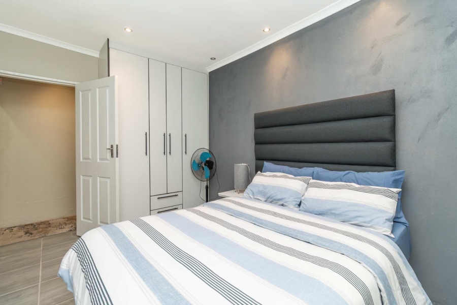7 Bedroom Property for Sale in Morningside Manor Gauteng