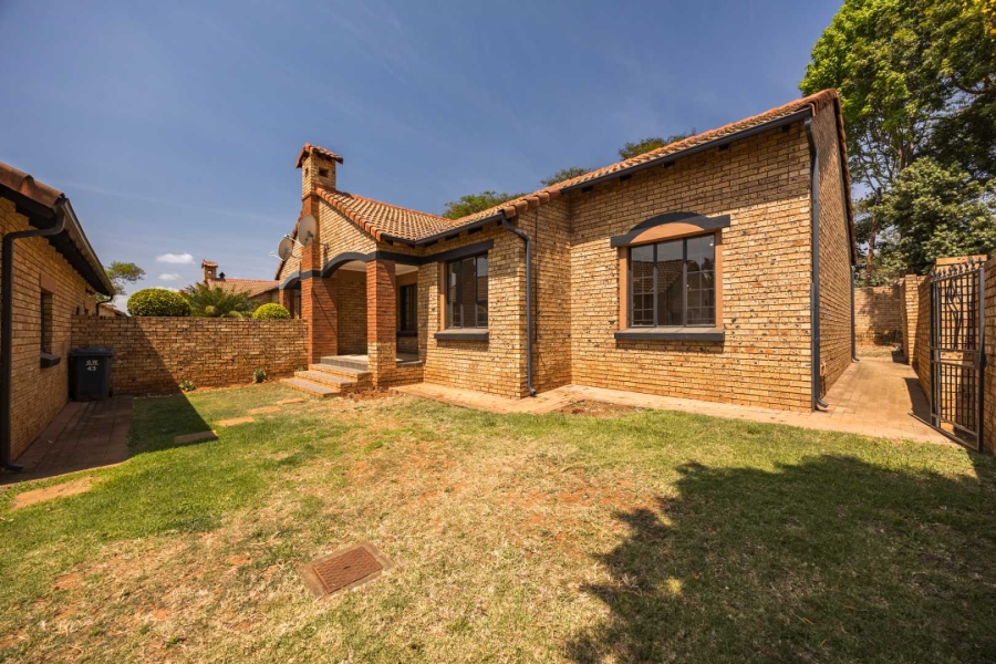 To Let 3 Bedroom Property for Rent in Equestria Gauteng