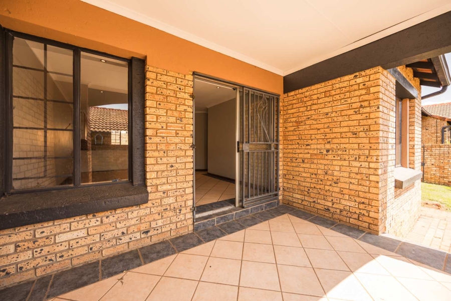 To Let 3 Bedroom Property for Rent in Equestria Gauteng