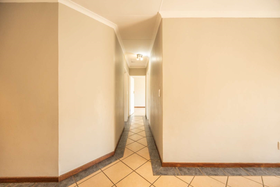 To Let 3 Bedroom Property for Rent in Equestria Gauteng