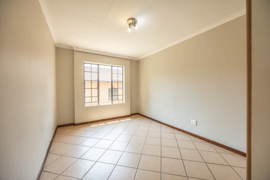 To Let 3 Bedroom Property for Rent in Equestria Gauteng