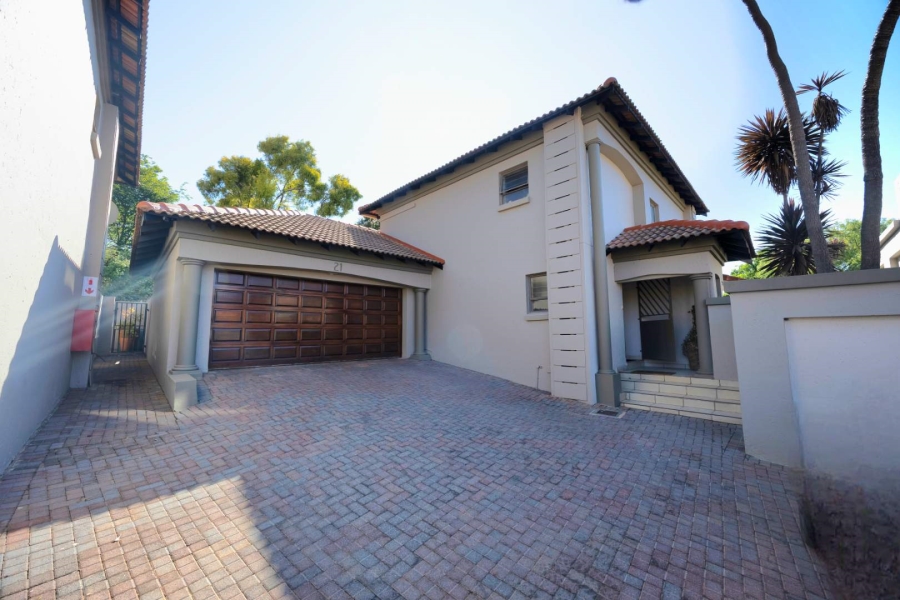 3 Bedroom Property for Sale in Faerie Glen Gauteng