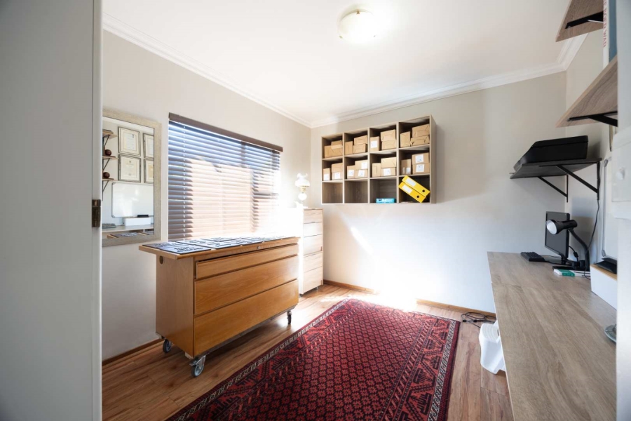 3 Bedroom Property for Sale in Faerie Glen Gauteng