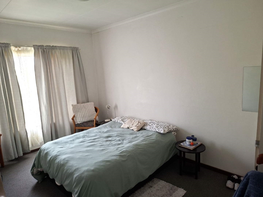 3 Bedroom Property for Sale in Faerie Glen Gauteng