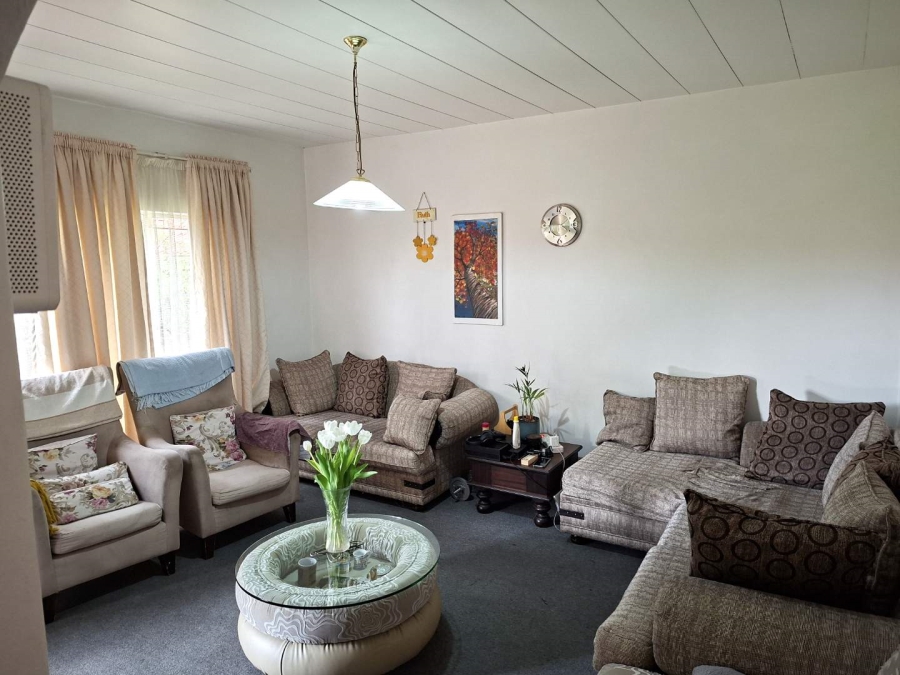 3 Bedroom Property for Sale in Faerie Glen Gauteng