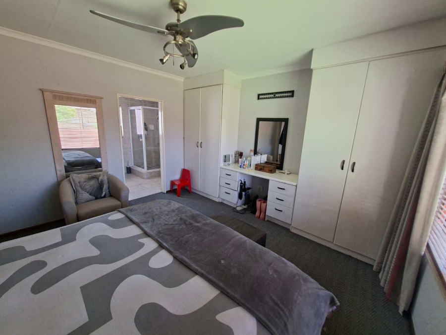 To Let 3 Bedroom Property for Rent in Randburg Gauteng