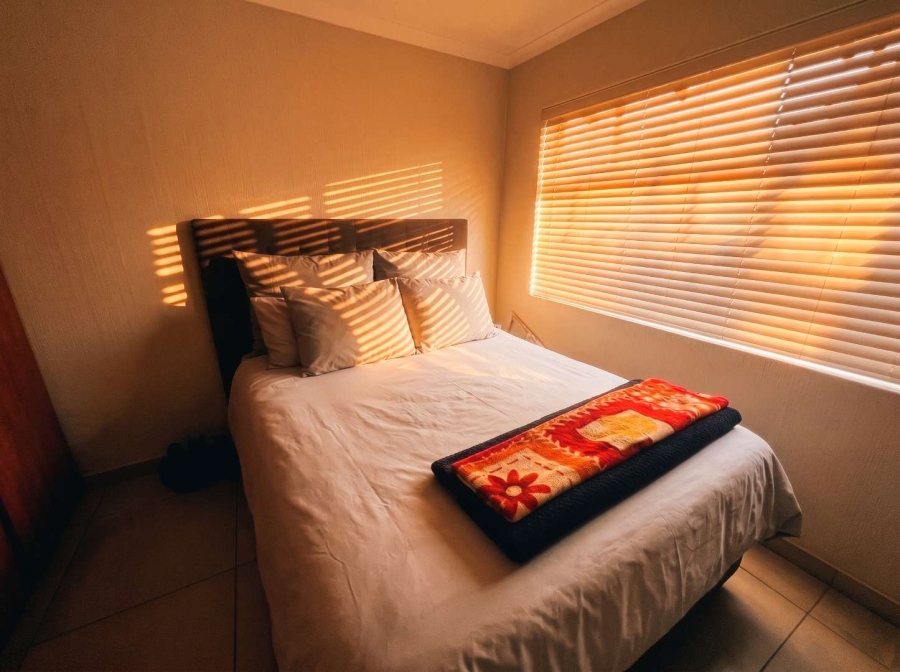 To Let 2 Bedroom Property for Rent in Sonneglans Gauteng