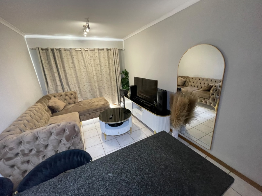 2 Bedroom Property for Sale in Esther Park Gauteng