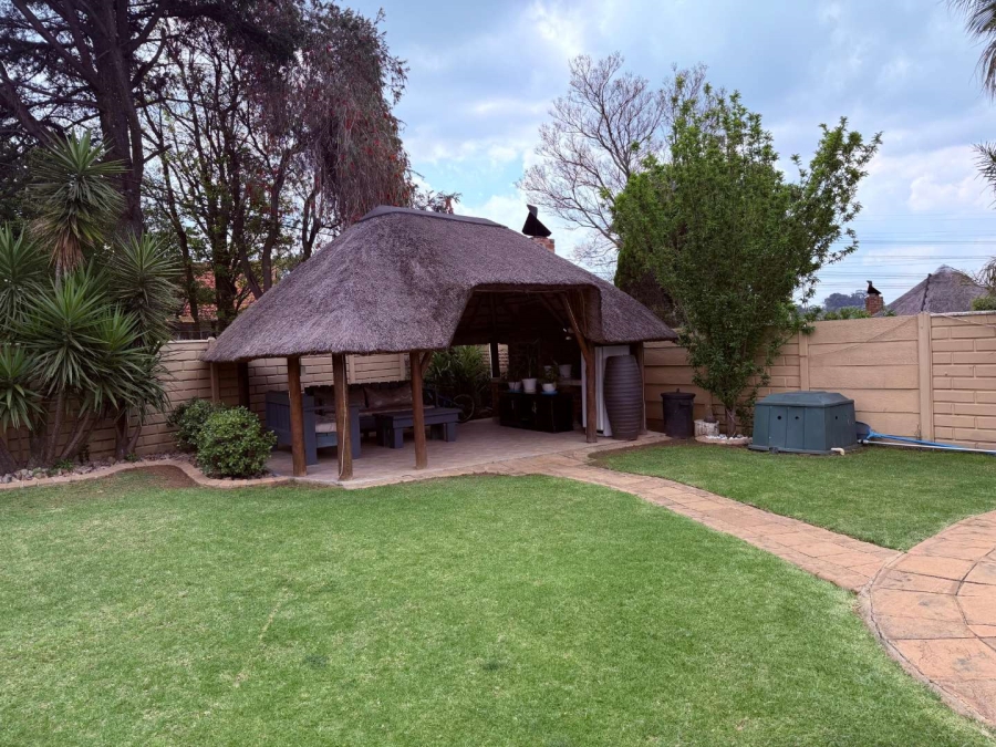 3 Bedroom Property for Sale in Edleen Gauteng