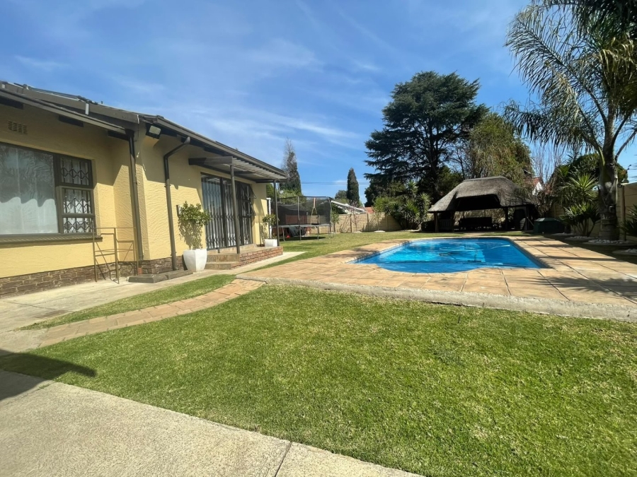 3 Bedroom Property for Sale in Edleen Gauteng